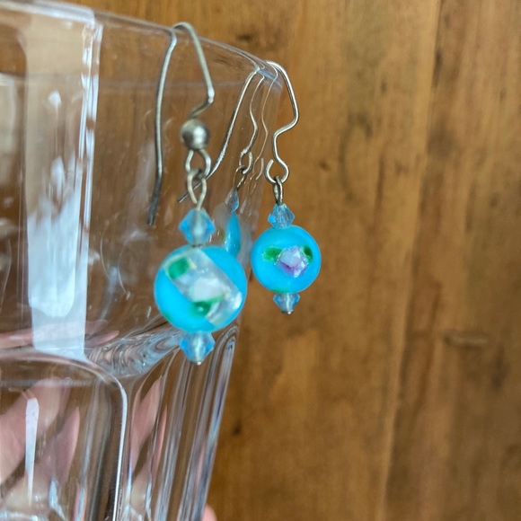 Jewelry - EUC blue vintage-look earrings.